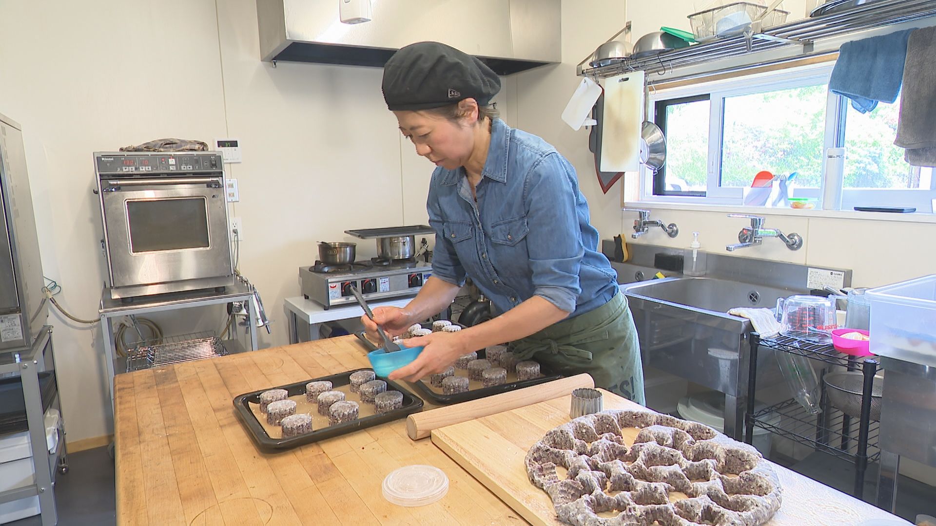 お菓子作りの原点は、お母さんが作ってくれた「おやつ」